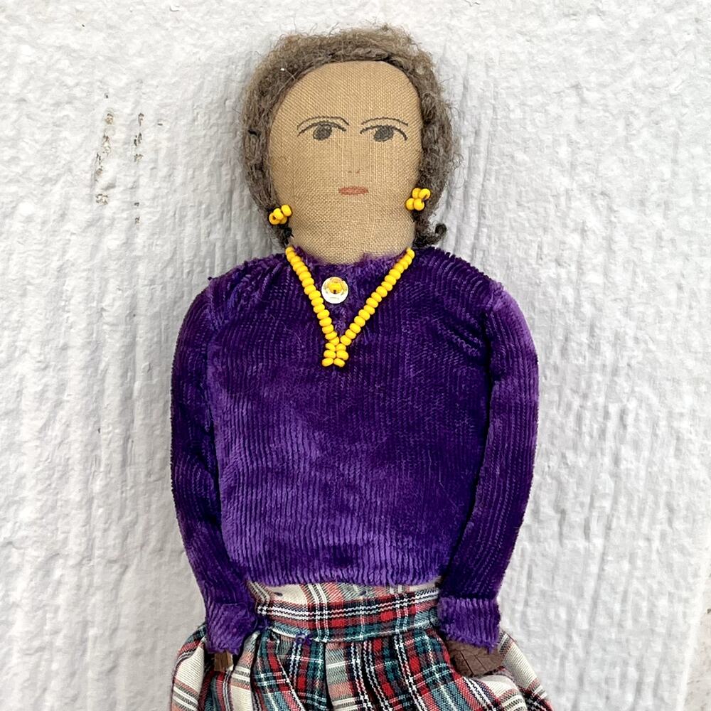 Handmade Native America Navajo Cloth Doll American Folk Art Bead Jewelry 9.5"